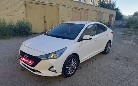 Hyundai Solaris II рестайлинг, 2021 год, 1 399 999 рублей, 9 фотография