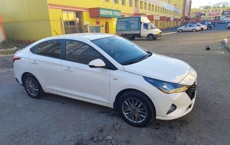 Hyundai Solaris II рестайлинг, 2021 год, 1 399 999 рублей, 11 фотография