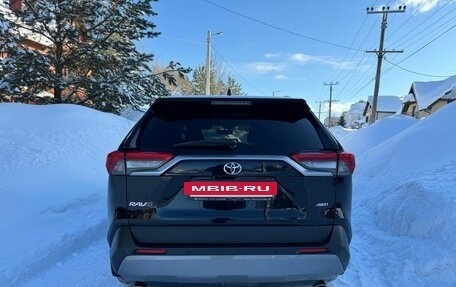 Toyota RAV4, 2020 год, 3 490 000 рублей, 4 фотография