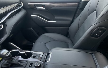 Toyota Highlander, 2025 год, 5 827 000 рублей, 17 фотография