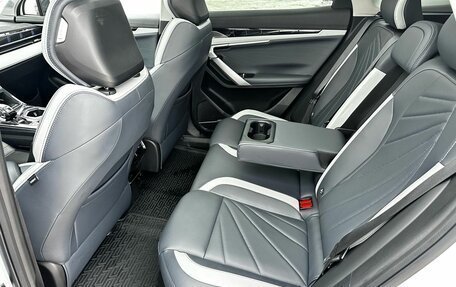 Geely Atlas, 2024 год, 2 799 000 рублей, 27 фотография