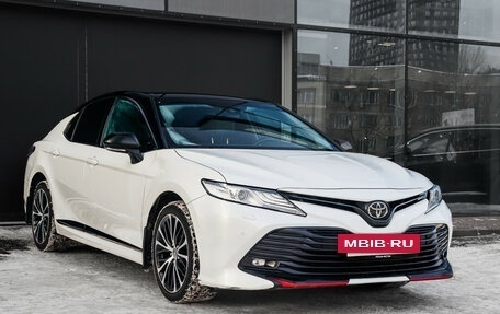 Toyota Camry, 2021 год, 3 350 000 рублей, 3 фотография