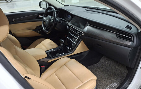 KIA K7, 2019 год, 2 200 000 рублей, 13 фотография