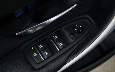 BMW 3 серия, 2016 год, 2 467 444 рублей, 14 фотография