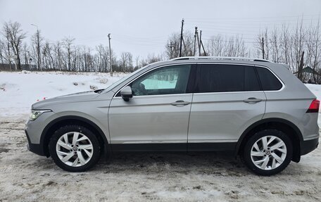 Volkswagen Tiguan II, 2021 год, 3 200 000 рублей, 4 фотография