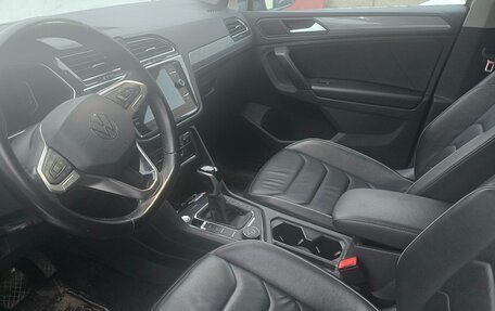 Volkswagen Tiguan II, 2021 год, 3 200 000 рублей, 10 фотография