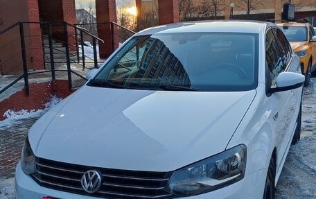 Volkswagen Polo VI (EU Market), 2017 год, 1 240 000 рублей, 3 фотография