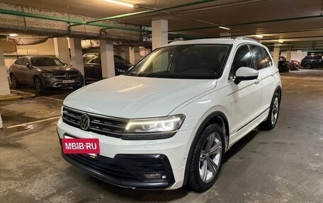 Volkswagen Tiguan II, 2019 год, 2 750 000 рублей, 3 фотография