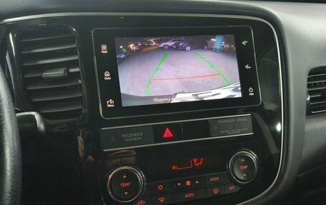 Mitsubishi Outlander III рестайлинг 3, 2019 год, 1 899 000 рублей, 16 фотография