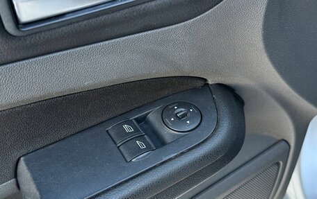 Ford Focus II рестайлинг, 2006 год, 340 000 рублей, 17 фотография