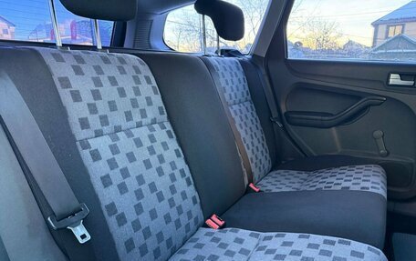 Ford Focus II рестайлинг, 2006 год, 340 000 рублей, 24 фотография