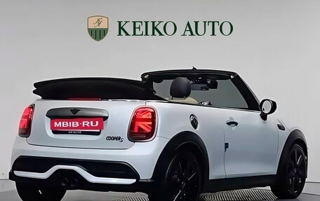 MINI Cabrio, 2023 год, 4 270 000 рублей, 3 фотография