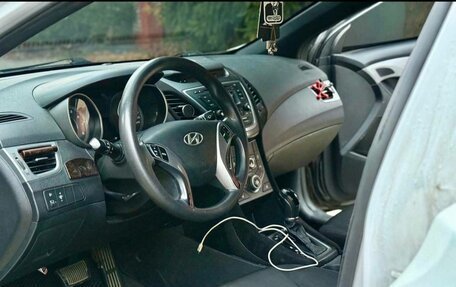 Hyundai Elantra V, 2014 год, 790 000 рублей, 5 фотография