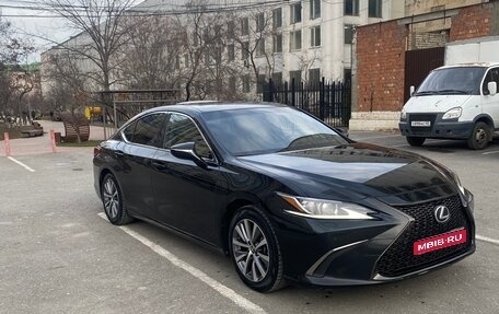Lexus ES VII, 2019 год, 3 200 000 рублей, 1 фотография
