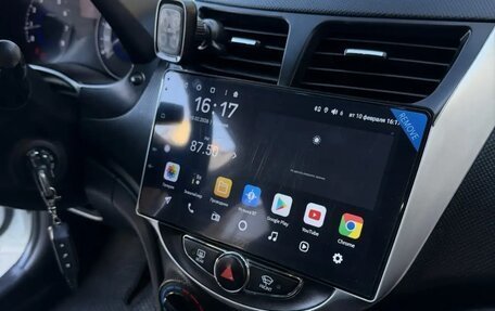 Hyundai Solaris II рестайлинг, 2014 год, 900 000 рублей, 12 фотография