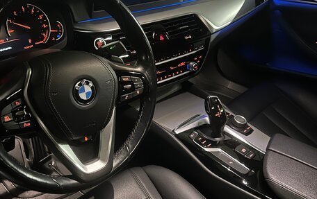 BMW 5 серия, 2019 год, 3 100 000 рублей, 12 фотография