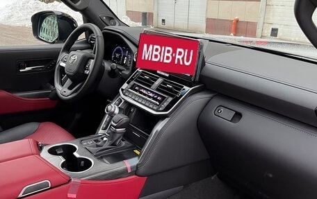 Toyota Land Cruiser, 2025 год, 16 700 000 рублей, 13 фотография