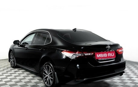 Toyota Camry, 2021 год, 3 390 000 рублей, 7 фотография