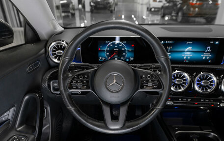 Mercedes-Benz CLA, 2020 год, 2 990 000 рублей, 10 фотография