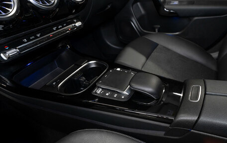 Mercedes-Benz CLA, 2020 год, 2 990 000 рублей, 13 фотография