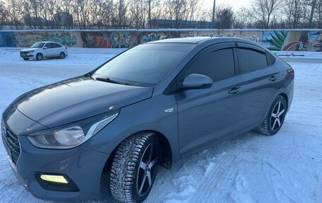 Hyundai Solaris II рестайлинг, 2017 год, 1 150 000 рублей, 2 фотография