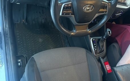 Hyundai Solaris II рестайлинг, 2017 год, 1 150 000 рублей, 10 фотография