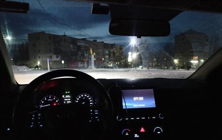 Hyundai Solaris II рестайлинг, 2021 год, 1 500 000 рублей, 6 фотография