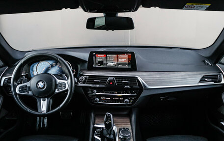 BMW 5 серия, 2018 год, 4 250 000 рублей, 13 фотография