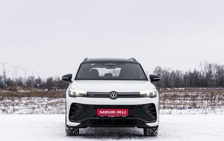 Volkswagen Tiguan, 2025 год, 5 975 000 рублей, 2 фотография