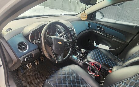 Chevrolet Cruze II, 2013 год, 550 000 рублей, 9 фотография