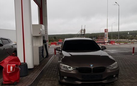 BMW 3 серия, 2013 год, 1 385 000 рублей, 12 фотография