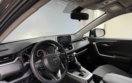 Toyota RAV4, 2020 год, 3 573 000 рублей, 10 фотография