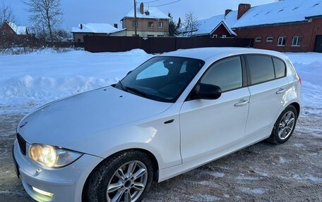 BMW 1 серия, 2010 год, 760 000 рублей, 2 фотография