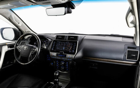 Toyota Land Cruiser Prado 150 рестайлинг 2, 2021 год, 7 299 000 рублей, 11 фотография