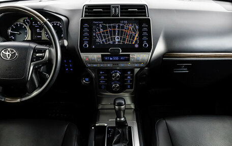 Toyota Land Cruiser Prado 150 рестайлинг 2, 2021 год, 7 299 000 рублей, 16 фотография