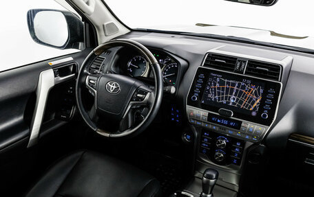 Toyota Land Cruiser Prado 150 рестайлинг 2, 2021 год, 7 299 000 рублей, 17 фотография