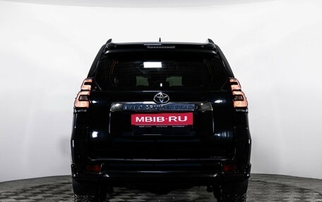 Toyota Land Cruiser Prado 150 рестайлинг 2, 2021 год, 7 299 000 рублей, 7 фотография