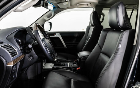 Toyota Land Cruiser Prado 150 рестайлинг 2, 2021 год, 7 299 000 рублей, 28 фотография