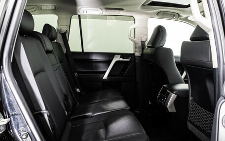 Toyota Land Cruiser Prado 150 рестайлинг 2, 2021 год, 7 299 000 рублей, 31 фотография