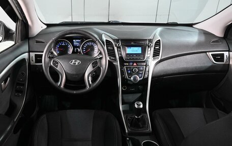 Hyundai i30 II рестайлинг, 2012 год, 990 000 рублей, 6 фотография