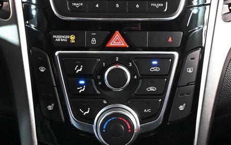 Hyundai i30 II рестайлинг, 2012 год, 990 000 рублей, 14 фотография