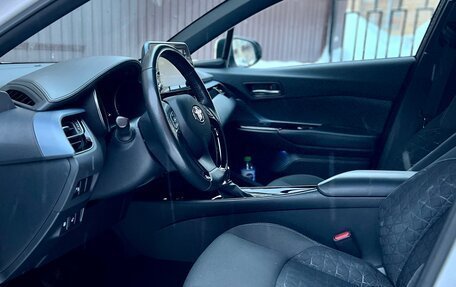 Toyota C-HR I рестайлинг, 2020 год, 2 590 000 рублей, 7 фотография