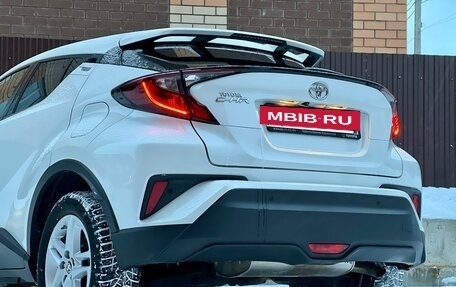 Toyota C-HR I рестайлинг, 2020 год, 2 590 000 рублей, 4 фотография