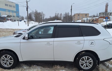 Mitsubishi Outlander III рестайлинг 3, 2012 год, 1 320 000 рублей, 9 фотография