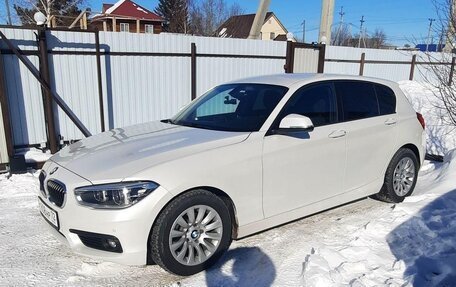 BMW 1 серия, 2018 год, 2 250 000 рублей, 2 фотография