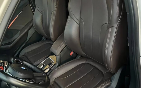 BMW 1 серия, 2022 год, 2 198 000 рублей, 9 фотография