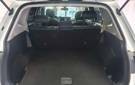 Volkswagen Tiguan II, 2022 год, 2 500 000 рублей, 13 фотография