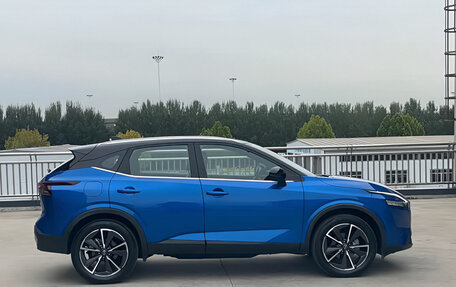 Nissan Qashqai, 2023 год, 1 690 000 рублей, 4 фотография