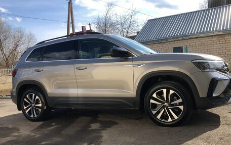 Volkswagen Taos, 2022 год, 3 200 000 рублей, 2 фотография