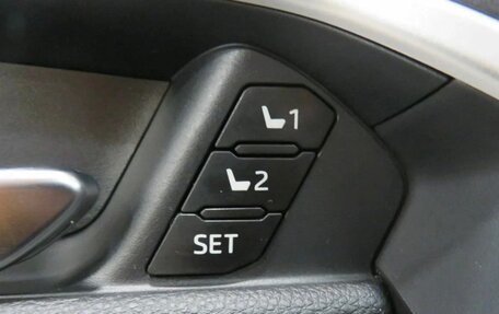 Toyota RAV4, 2019 год, 3 500 000 рублей, 8 фотография